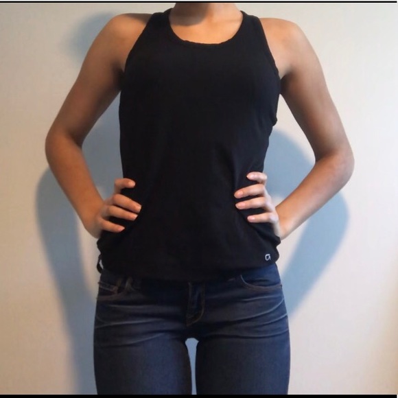 Black tank top - Picture 3 of 3